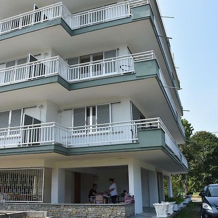 Prado Apartments Літохоро Екстер'єр фото